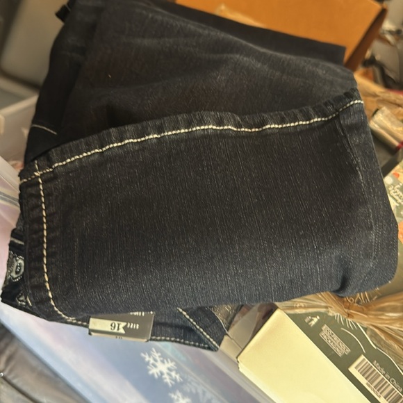 NWT WALLFLOWER Luscious Curvy Bootcut Jeans - Picture 9 of 9